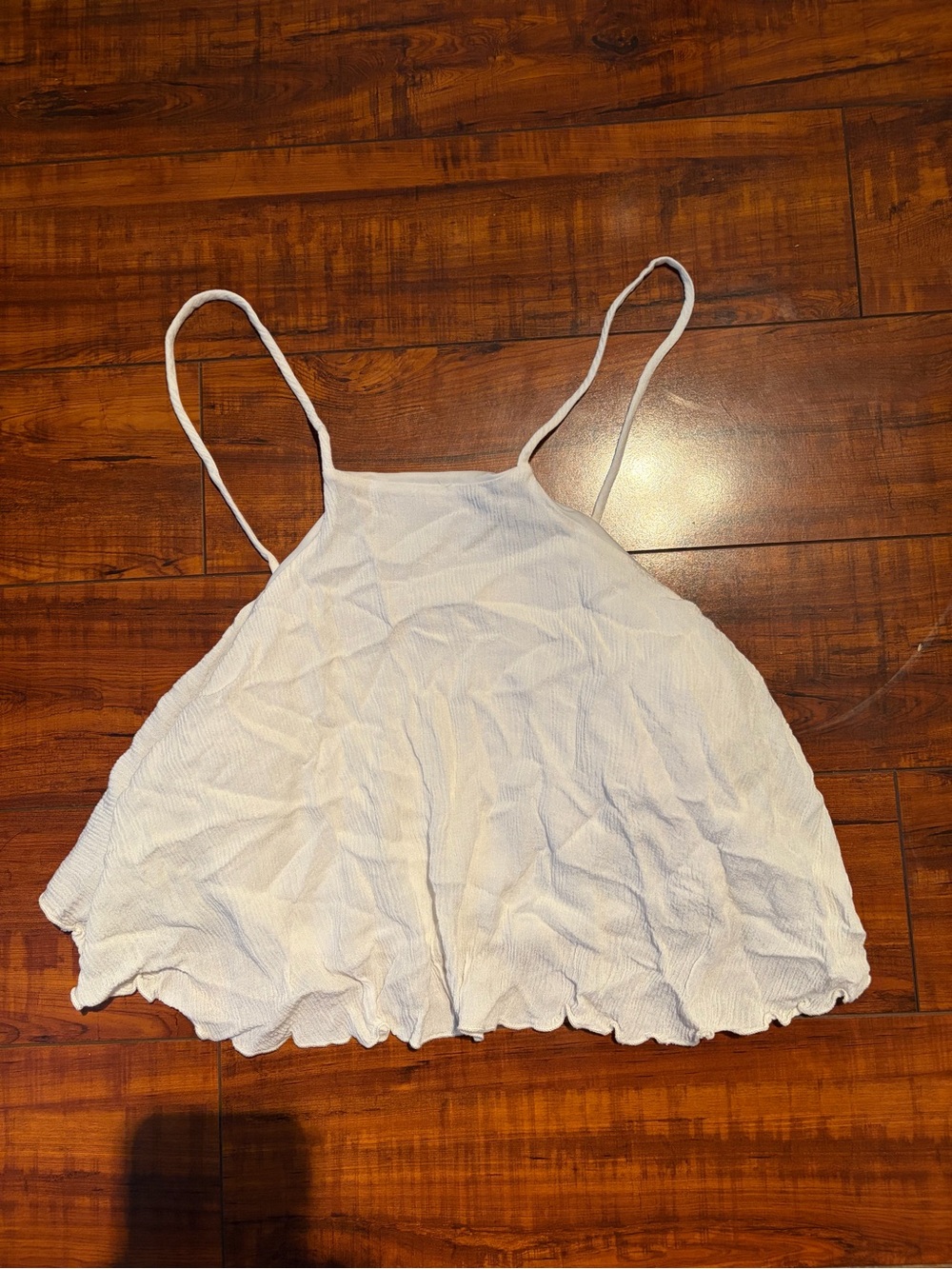 White Flowy Spaghetti Strap Crop Top | Size Medium